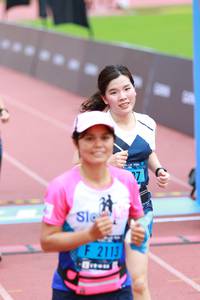 BIB: 2113
                            <button type="button" onclick="openModal(4645610)" class="btn btn-primary btn-sm float-right btn-popup" data-toggle="modal" data-target=".modal-high-quality">
                        <i class="fas fa-shopping-cart"></i> Add to Cart
                    </button>
                                            <button type="button" onclick="isThisMe(4645610, true)" class="btn btn-success btn-sm float-right btn-popup btn-isme hidden" data-toggle="tooltip" data-placement="bottom" title="นี่คือรูปของคุณใช่ไหม คลิกที่นี่เพื่อเอาเข้าอัลบั้ม">
                        <i class="fas fa-plus"></i> Add to album
                    </button>
                    <button type="button" onclick="isThisMe(4645610, false)" class="btn btn-warning btn-sm float-right btn-popup btn-isnotme hidden">
                        <i class="fas fa-ban"></i> Remove from album
                    </button>